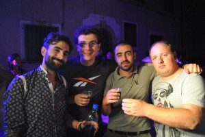 Amici: da sinistra verso destra Tommaso, Raffaele (autore del romanzo), Fabio e lo scrivente Claudio. A lui i migliori auguri da parte di tutta la comunità.