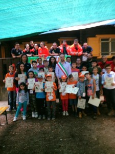 I Volontari Anpas con il Sindaco Fausto De Maria e i 32 partecipanti al "Campo Scuola" promosso da Anpas Basilicata